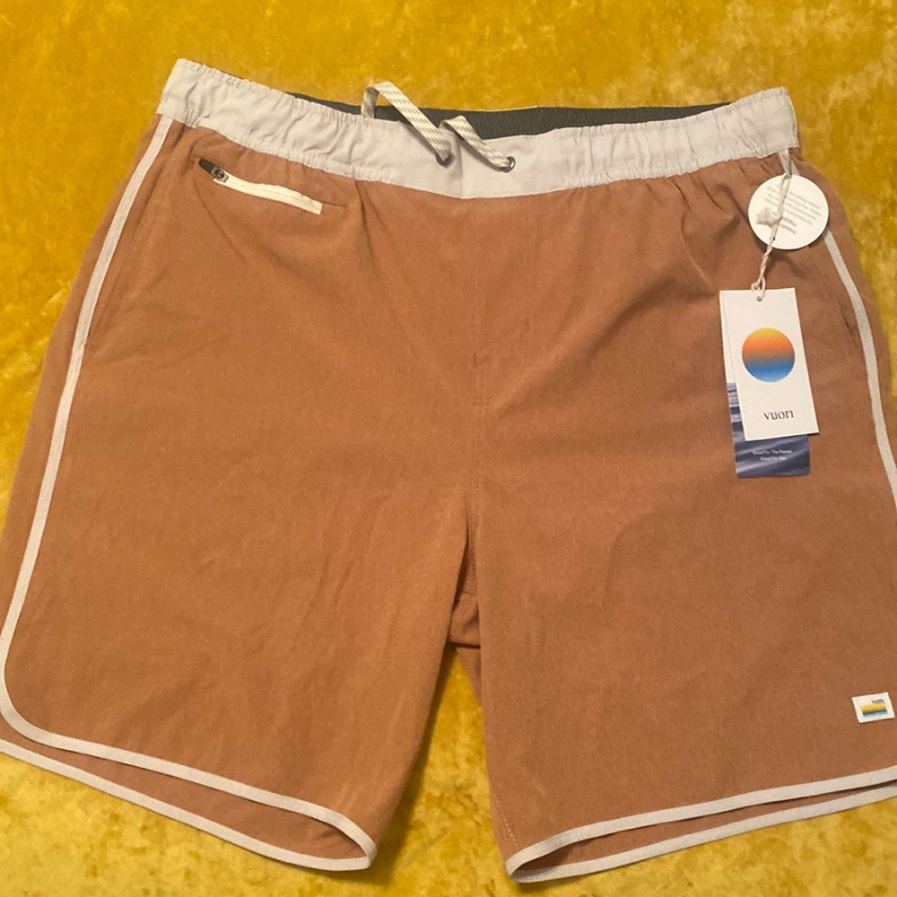 Vuori Tan and White Athletic Shorts with Drawstring Waist